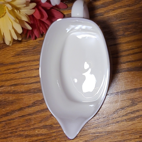 Kate Spade Whitaker Street creamer - Picture 3 of 11